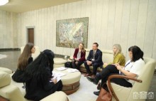 Ֆինլանդիա-Հայաստան խորհրդարանական բարեկամական խմբի ղեկավարի նախաձեռնությամբ հանդիպել եմ Ֆինլանդիայից ժամանած պատվիրակության անդամների հետ․ Աննա Մկրտչյան