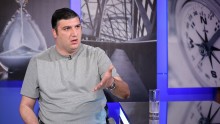«Ռոճիկի» դիմաց հայրենիքից հրաժարվողներ են. Աշոտյանի դռան մոտ «welcome»-ի տեղը ընկած էին. Դանիելյան