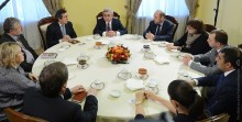 ՆԱԽԱԳԱՀ ՍԵՐԺ ՍԱՐԳՍՅԱՆՆ ԸՆԴՈՒՆԵԼ Է ՌՈՒՍԱՍՏԱՆՅԱՆ ՄԻ ՇԱՐՔ ԼՐԱՏՎԱՄԻՋՈՑՆԵՐԻ ՂԵԿԱՎԱՐՆԵՐԻ