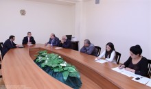 Տեղի ունեցավ ԱԺ ֆինանսավարկային եւ բյուջետային հարցերի մշտական հանձնաժողովի նիստ