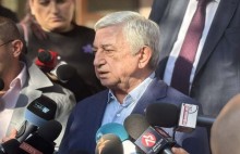 Երբեք մի′ վիճեք հիմարների հետ
