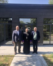 Հանդիպում    Մայր   Աթոռ   Սբ.   Էջմիածնի Արագածոտնի   թեմի   առաջնորդի հետ