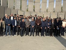 ՀՀԿ մի շարք անդամներ «Եռաբլուր» զինվորական պանթեոնում հարգանքի տուրք մատուցեցին հոկտեմբերի 27-ի ոճրագործության զոհերի հիշատակին