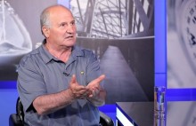 Նիկո լ, տես ինչ տղա է Դավիթը, տղեն իր նմանա լինում, իսկ դու վախկոտի պես փախել էիր. Սամվել Նիկոյան