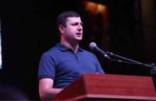 Ձեզ ոչ մեկ չի ասում, որ այս կամ այն ուժին հարեք կամ միացեք․ Աբրահամյան