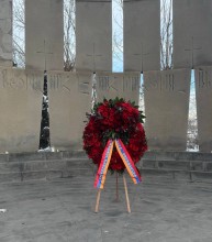 A wreath was laid on behalf of Serzh Sargsyan in the Yerablur Military Pantheon