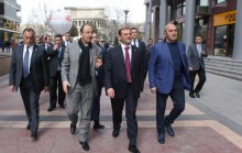 Երևանի քաղաքապետն աշխատանքային շրջայց է կատարել Կենտրոն վարչական շրջանում