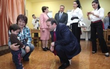 Քաղաքապետ Տարոն Մարգարյանը այցելել է Հայ Օգնության Ֆոնդի <<Երեխաների աջակցության կենտրոն>>