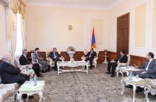 ՀՀ ԱԺ նախագահ Հովիկ Աբրահամյանն ընդունեց Ֆրանսիայի խորհրդարանական պատվիրակությանը
