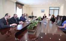 Քաղաքապետ Տարոն Մարգարյանը հանդիպել է Կենդանաբույժների համաշխարհային ծառայության ներկայացուցիչների հետ