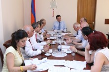 Աժ հանձանժողովների նիստերում