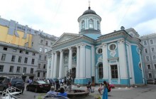 Երևանի քաղաքապետն այցելել է Սանկտ Պետերբուրգի Հայ առաքելական եկեղեցի