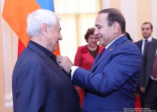 ՀՀ ԱԺ նախագահ Հովիկ Աբրահամյանը Ազգային ժողովի Պատվո մեդալով պարգեւատրեց Ջիվան Գասպարյանին