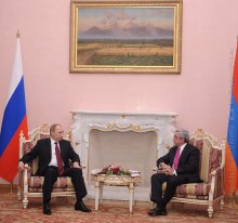 ՀՀ ՆԱԽԱԳԱՀԻ ՆՍՏԱՎԱՅՐՈՒՄ ԿԱՅԱՑԵԼ ԵՆ ՀԱՅ-ՌՈՒՍԱԿԱՆ ԲԱՐՁՐ ՄԱԿԱԴՐԱԿԻ ԲԱՆԱԿՑՈՒԹՅՈՒՆՆԵՐ