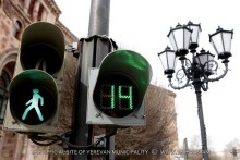 Մայրաքաղաքի խաչմերուկների լուսացույցները կահավորվում են ձայնաազդանշանային համակարգերով