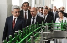 ՀՀ Նախագահն այցելեց Շամբիի պահածոների և հանքային ջրերի արտադրամասեր