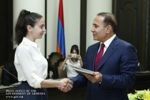 Վարչապետը շնորհավորել է 2013-2014 թթ. ուսումնական տարվա հանրապետական օլիմպիադայի հաղթողներին