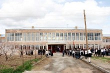 ՀՀ Նախագահն այցելեց Արագածավանի թիվ 2 միջնակարգ դպրոց