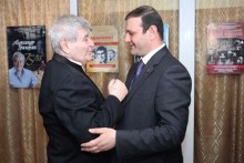 Քաղաքապետ Տարոն Մարգարյանը շնորհավորել է Ալեքսանդր Գրիգորյանին 