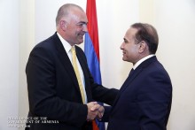 Կառավարության ղեկավարն ընդունել է ԵԽԽՎ համազեկուցողներին