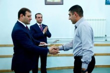 Тарон Маргарян поздравил партийцев территориальной организации РПА Ачапняка