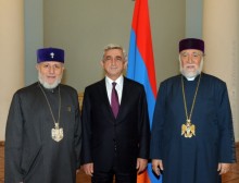 PRESIDENT HOSTS CATHOLICOS OF ALL ARMENIANS AND CATHOLICOS OF GREAT HOUSE OF CILICIA